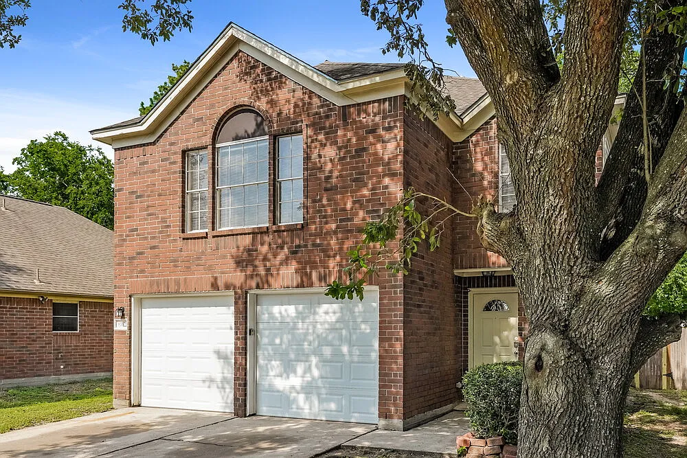 3 bed, 2.5 bath, 1687 sqft, $1,725 — Photo 4