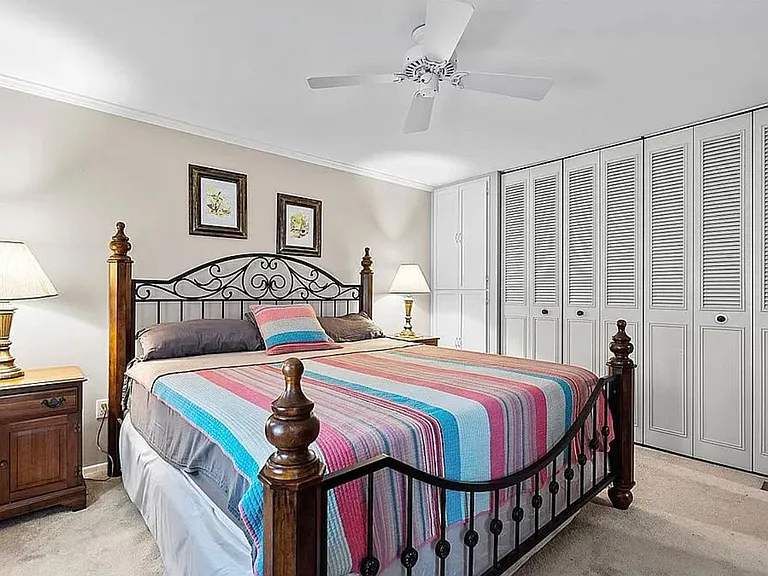 6101 Chatham Dr — Photo 15