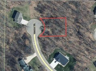 992 Thomas Trl, Waupaca, WI 54981