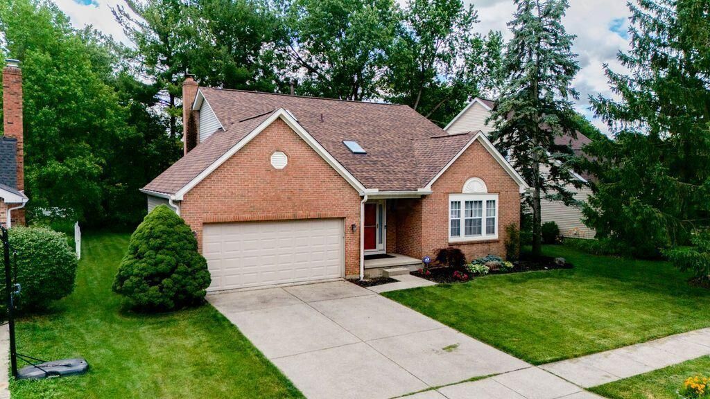 6844 Spruce Pine Dr, Columbus, OH - View 2
