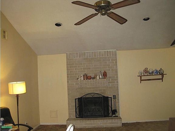 3rd image of 7867 Battlecreek Dr