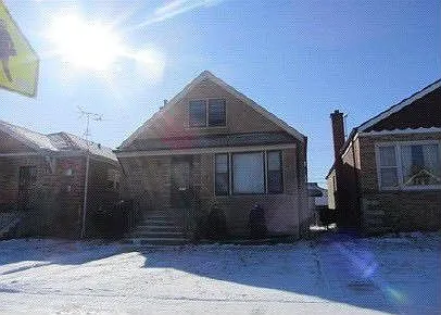 3837 W 71st St photo 1