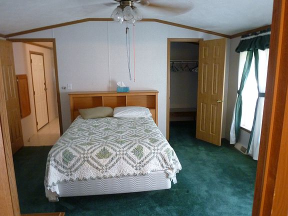 Large master bedroom 