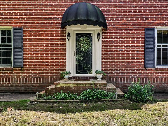 4th image of 2545 Norwood Dr