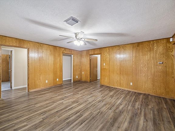 3rd image of 2717 Wisdom Dr
