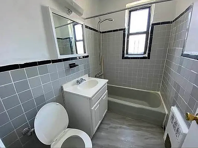 270 Clarkson Ave #303 — Photo 8