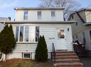 1012 Wheatsheaf Rd, Linden, NJ 07036