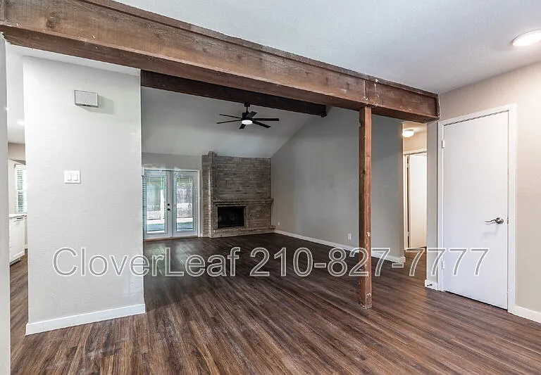 1031 Ericson St — Photo 10