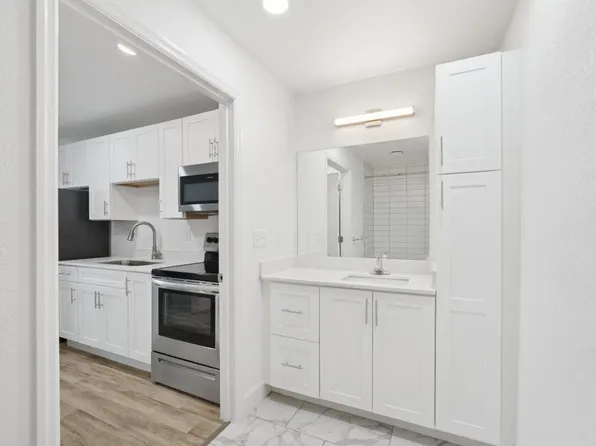 Parkview Village LLC
