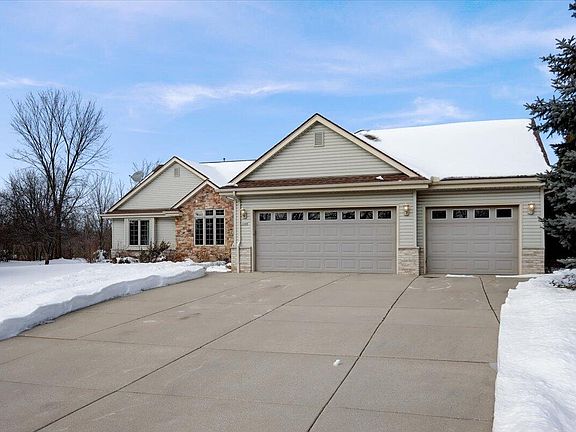 3rd image of 2440 W Grays Ln