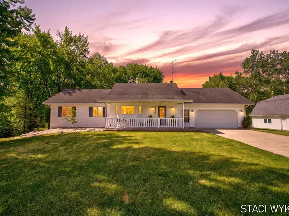 2550 Ranchland Dr SW, Byron Center, MI 49315