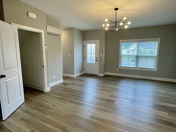 5th image of 1027 Ridgestone Ct #1