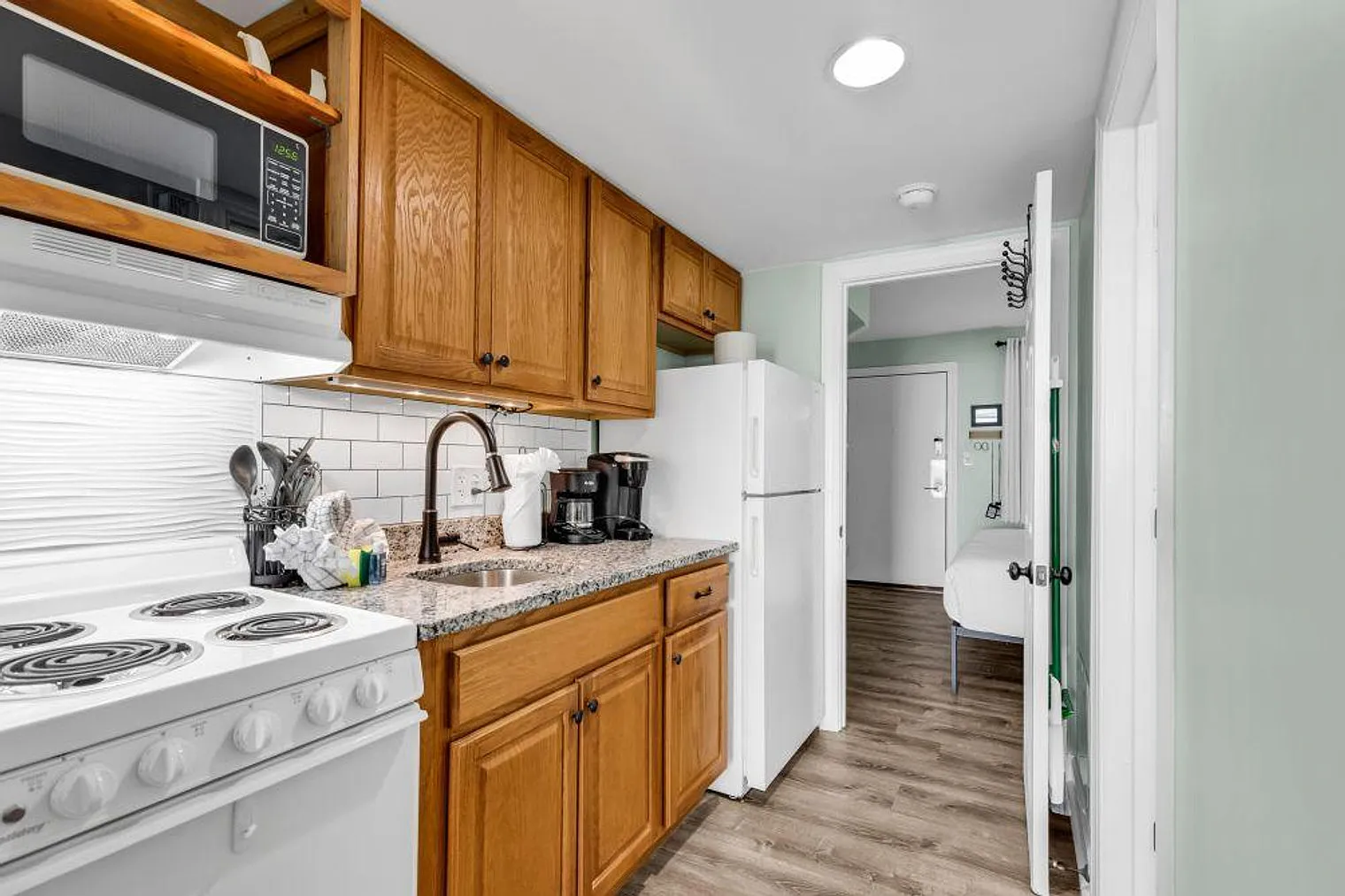 1 bed, 1.0 bath, 548 sqft, $2,340 — Photo 3