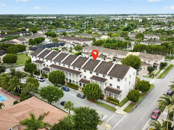 14213 SW 274th St, Homestead, FL 33032