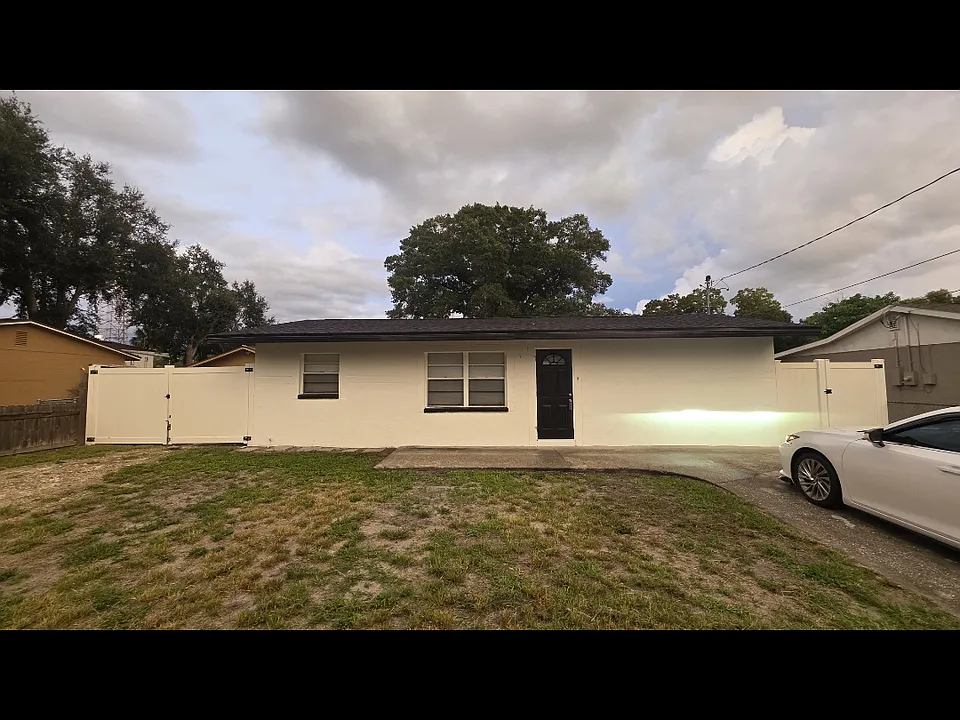 14933 Pinecrest Rd
