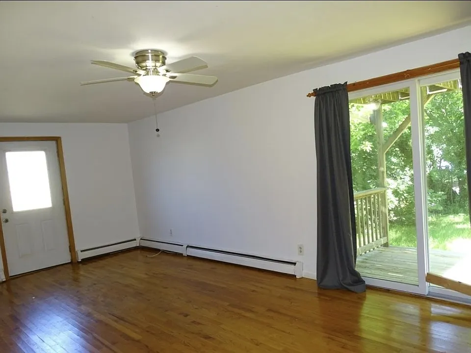 17 Neptune St #1