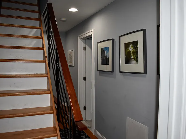 1169 S Clarion St — Photo 11