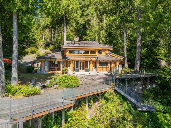 1010 Taki Terrace Si Rd, Sunshine Coast, BC V0N 1V0