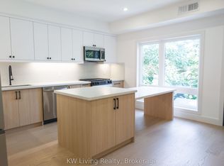 52 Vernon St #201, Toronto, ON M6P 1T1