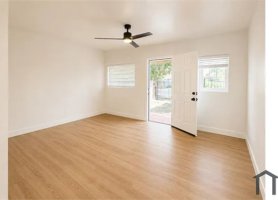 240 W 61st St — Photo 2