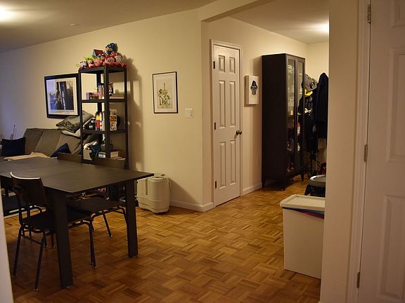 4th image of 172 Carroll St APT 1E