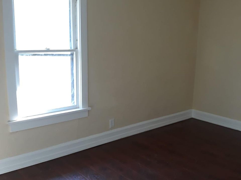 1st image of 219 Howard Ave Floor 2