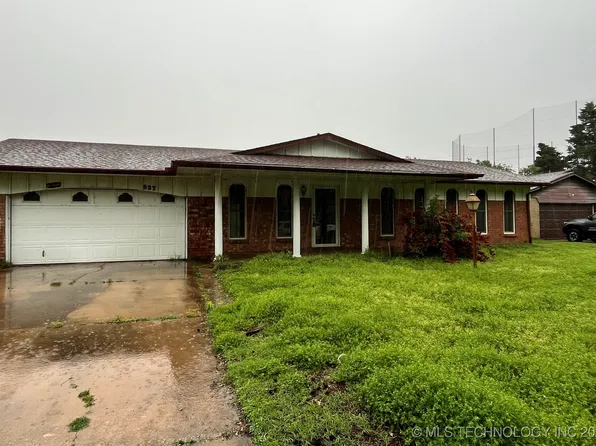 537 E F St, Jenks, OK 74037