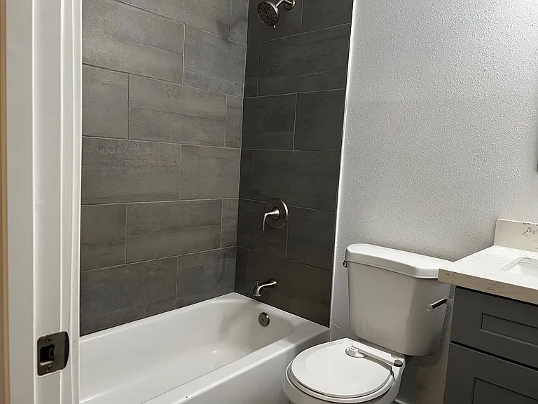 338 Cedar Ave — Photo 20