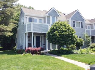 59 Old Post Rd APT F1, Clinton, CT 06413