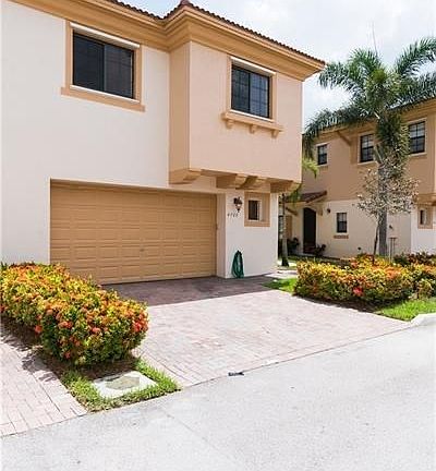 Corner unit . Driveway for 2 cars