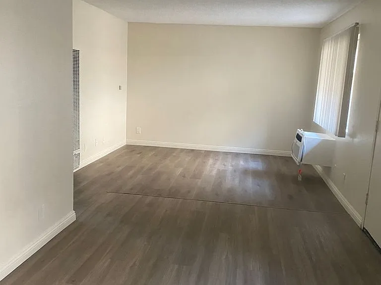 Rayen Apartments — Photo 5