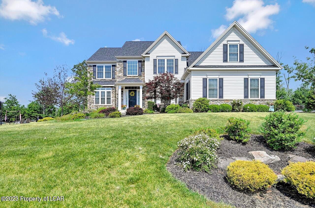 1064 Manor Dr, Mountain Top, PA 18707 MLS 233052 Zillow