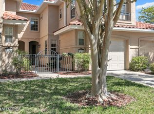 3838 Lavista Cir, Jacksonville, FL 32217