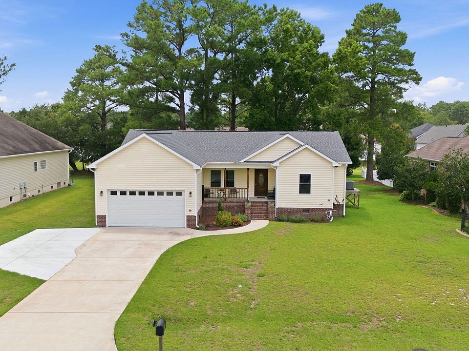 1st image of 907 Sea Holly Court