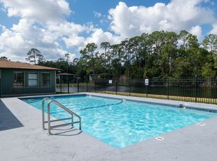 Barrington, Palatka, FL 32177