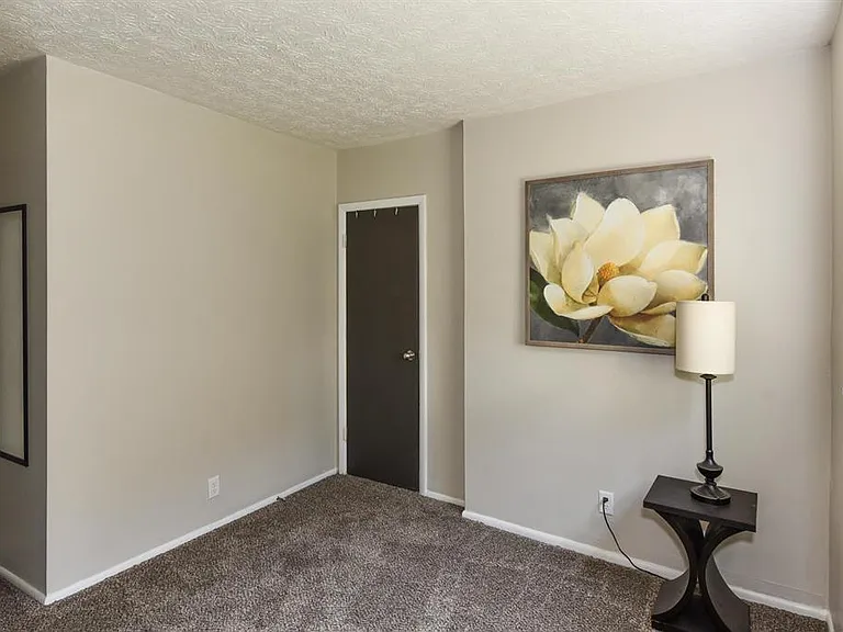630 S 15th St #2 — Photo 10