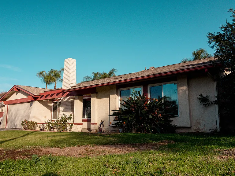 1943 S Belle Ave — Photo 40