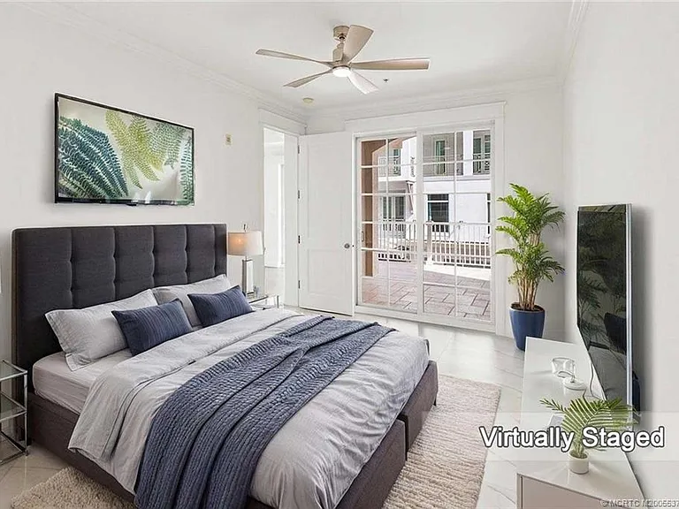 47 SW Osceola St #206 — Photo 3