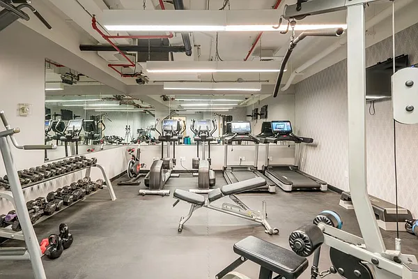 Rented by Lisa Management | media 9