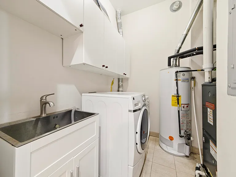 2642 W Chicago Ave #4 — Photo 17
