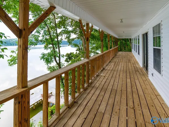 10880 Country Corner Rd, Athens, AL 35614