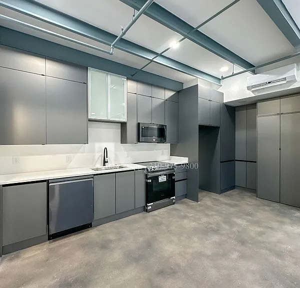 630 Montana St #202 — Photo 2
