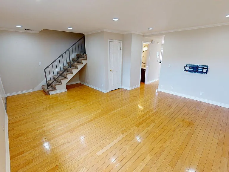 336 Green Moor Pl — Photo 6
