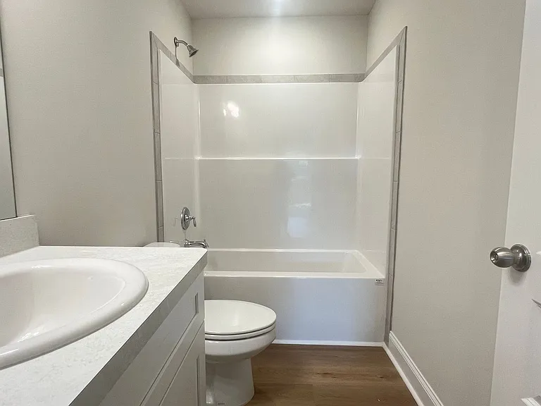 176 Country World Dr — Photo 14