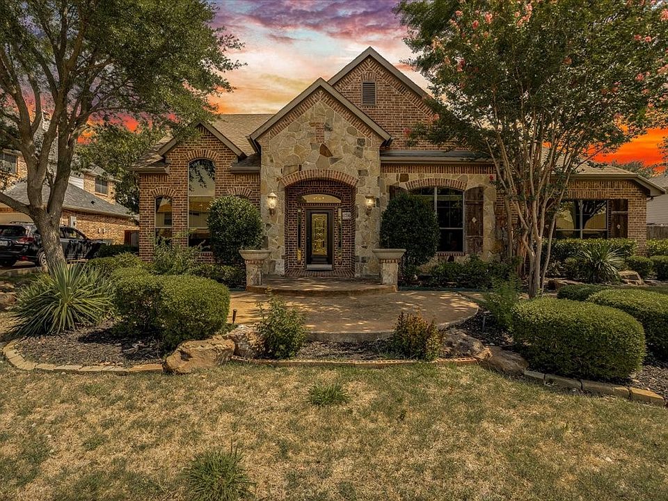 1st image of 626 Waters Edge Way