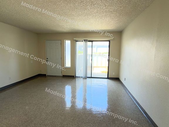 4th image of 222 S A St APT 4