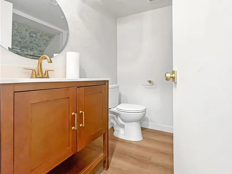 1335 W 139th St #101 — Photo 6
