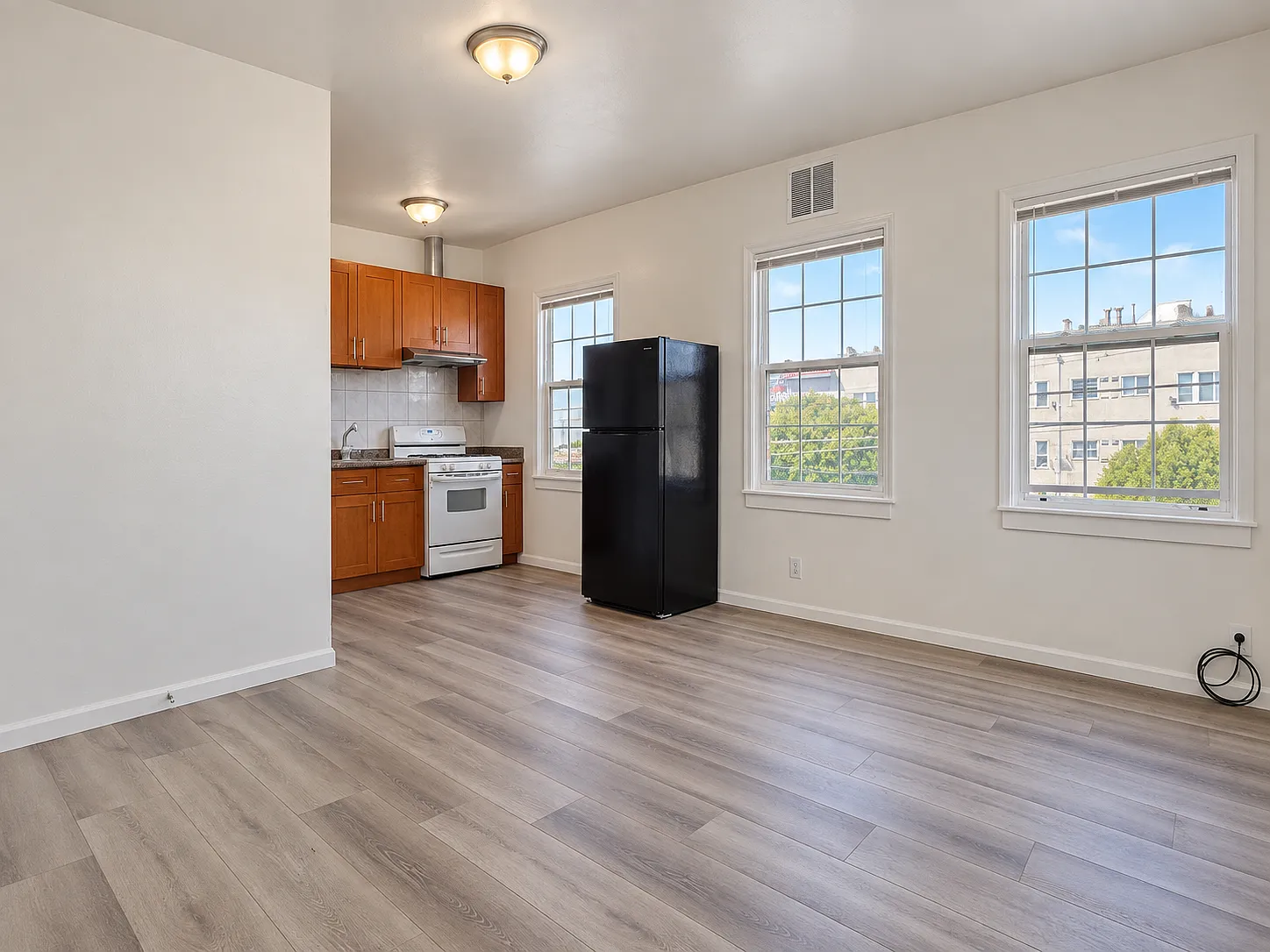 1 bed, 500 sqft, $1,600 — Photo 2