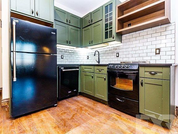 2nd image of 871 Grand St #6M