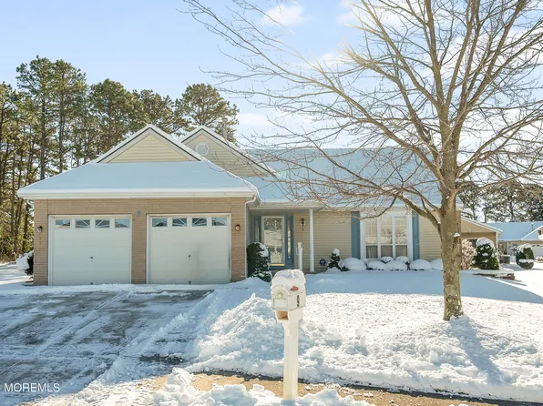 9 Westgate Court, Toms River, NJ 08757